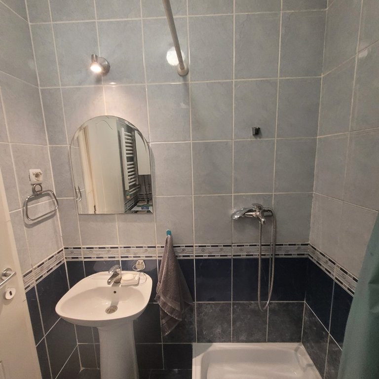 Stan Izdavanje Novi Sad  25 m2