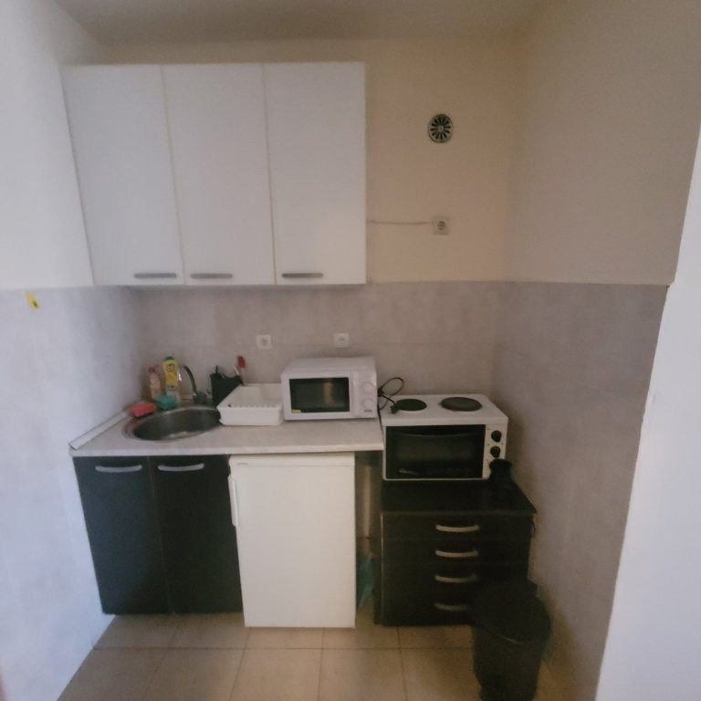 Stan Izdavanje Novi Sad  25 m2