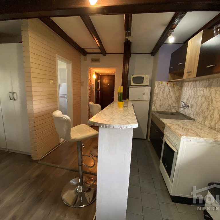 Stan Izdavanje Novi Sad  30 m2