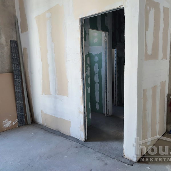 Lokal Izdavanje Novi Sad  175 m2