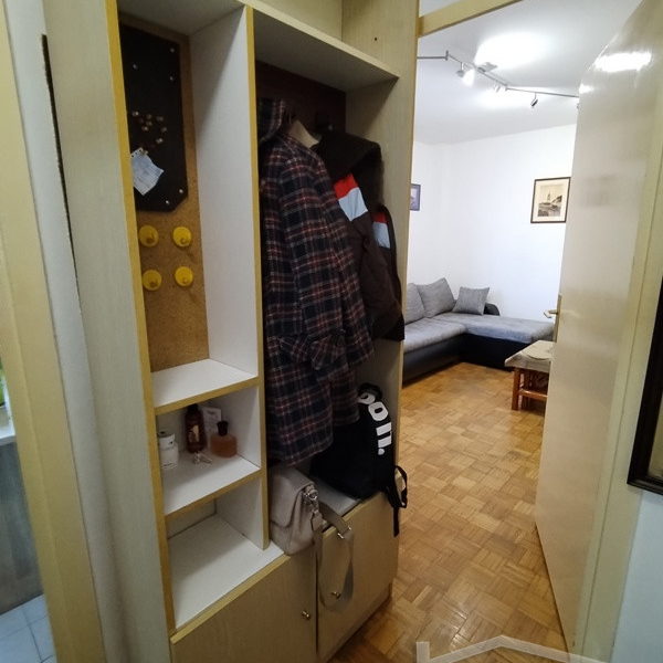 Stan Izdavanje Novi Sad  28 m2