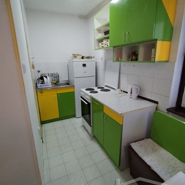 Stan Izdavanje Novi Sad  28 m2