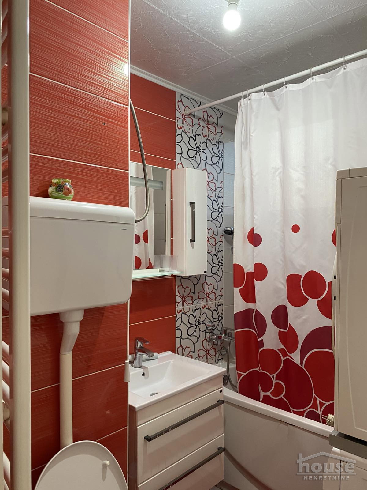 Jednoiposoban stan za izdavanje, Novo Naselje, Novi Sad, 46m², 450 €/mes