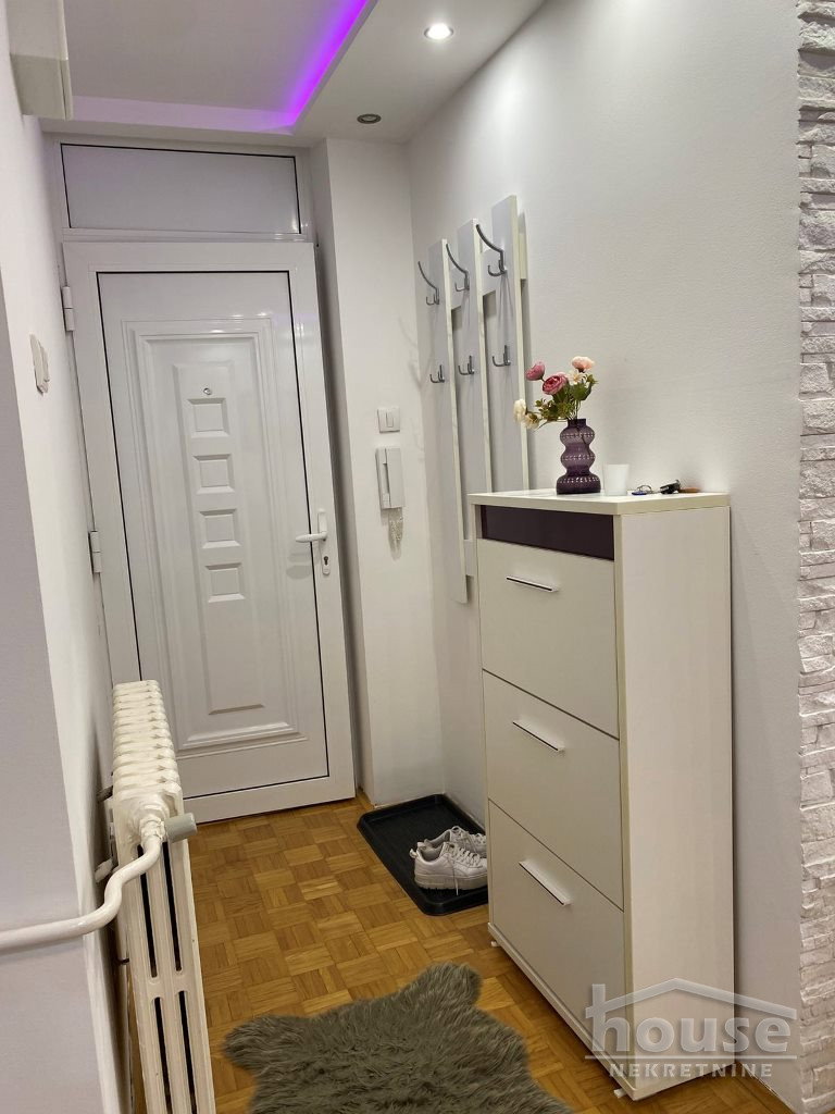 Jednoiposoban stan za izdavanje, Novo Naselje, Novi Sad, 46m², 450 €/mes