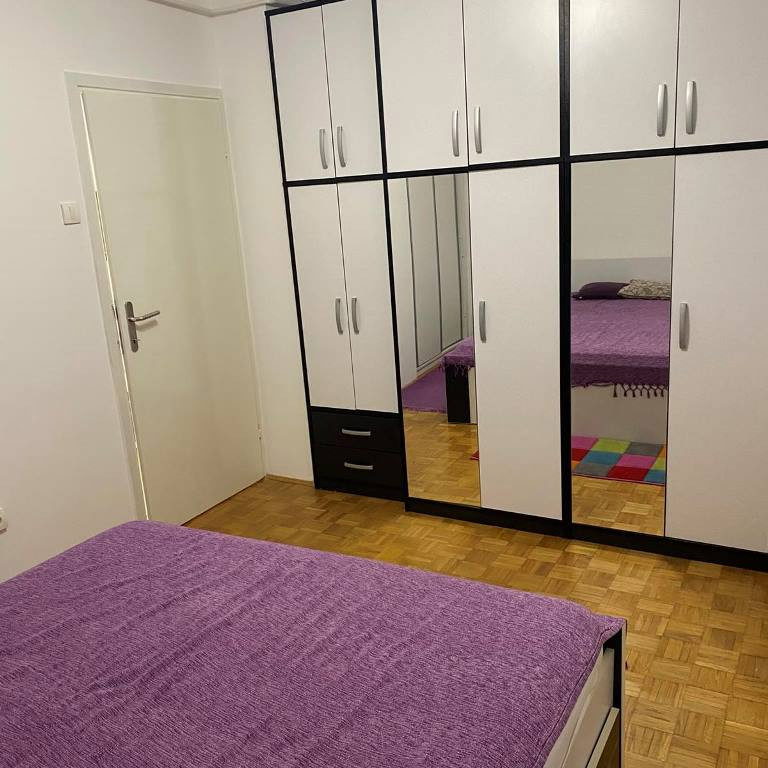 Stan Izdavanje Novi Sad  46 m2