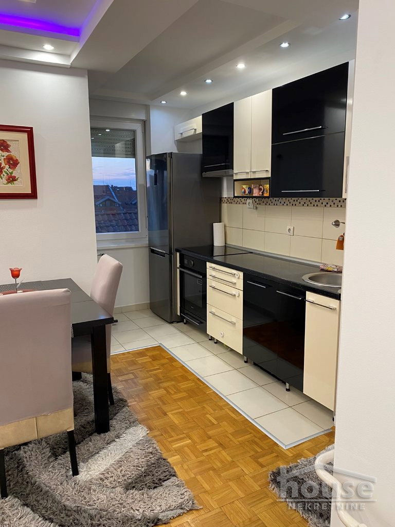 Stan Izdavanje Novi Sad  46 m2