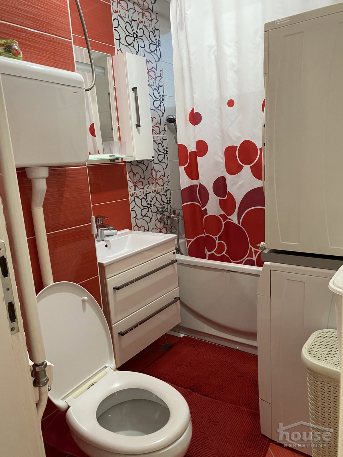 Jednoiposoban stan za izdavanje, Novo Naselje, Novi Sad, 46m², 450 €/mes