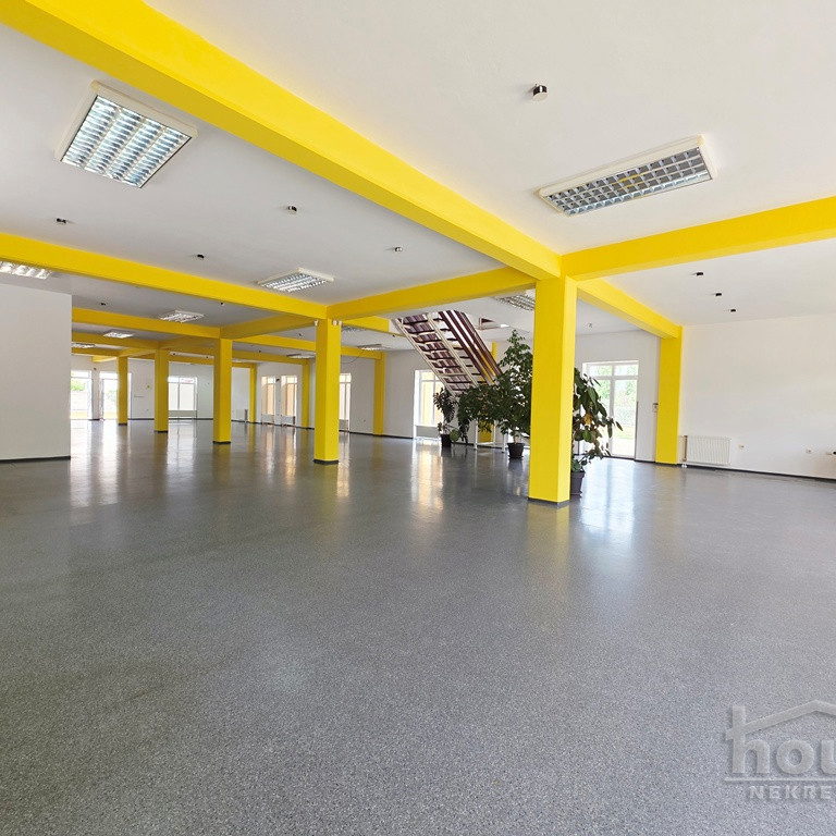 Lokal Izdavanje Novi Sad  720 m2