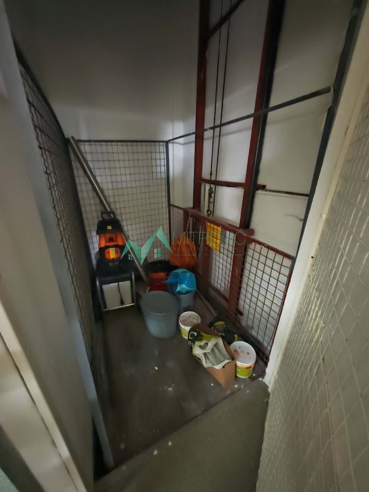 Lokal na prodaju, Novo Naselje, Novi Sad, 752m², 5.040 €