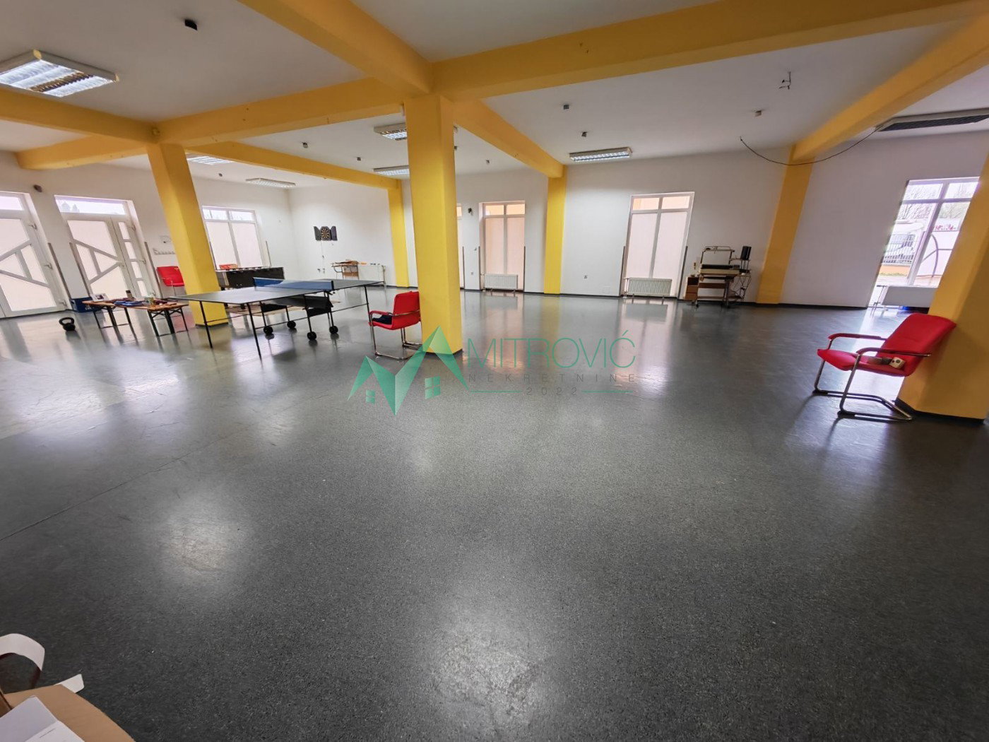 Lokal na prodaju, Novo Naselje, Novi Sad, 752m², 5.040 €