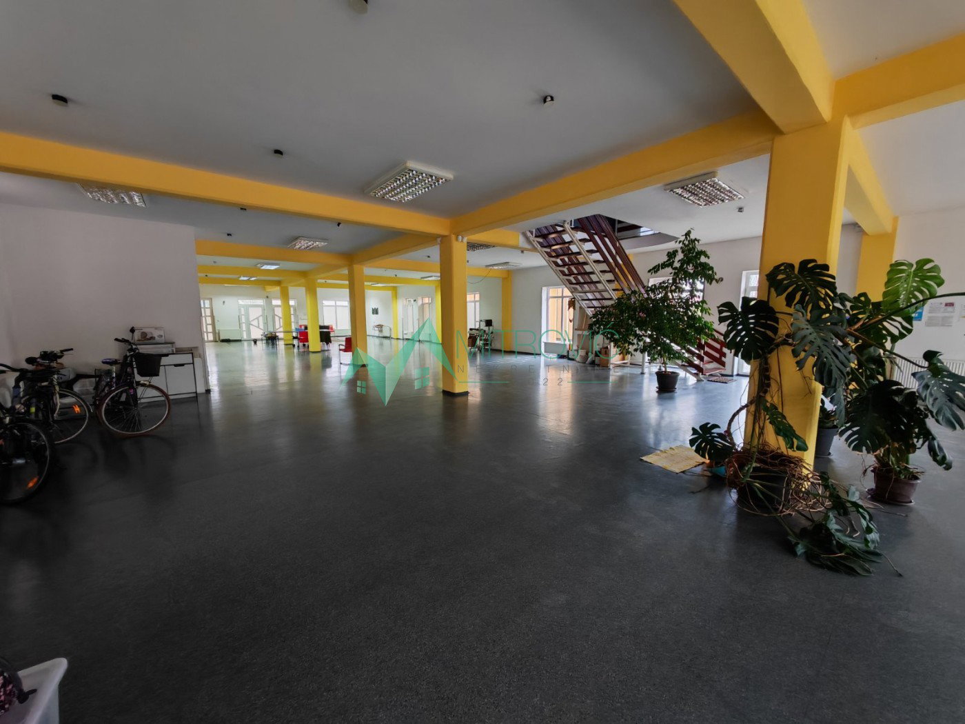 Lokal na prodaju, Novo Naselje, Novi Sad, 752m², 5.040 €