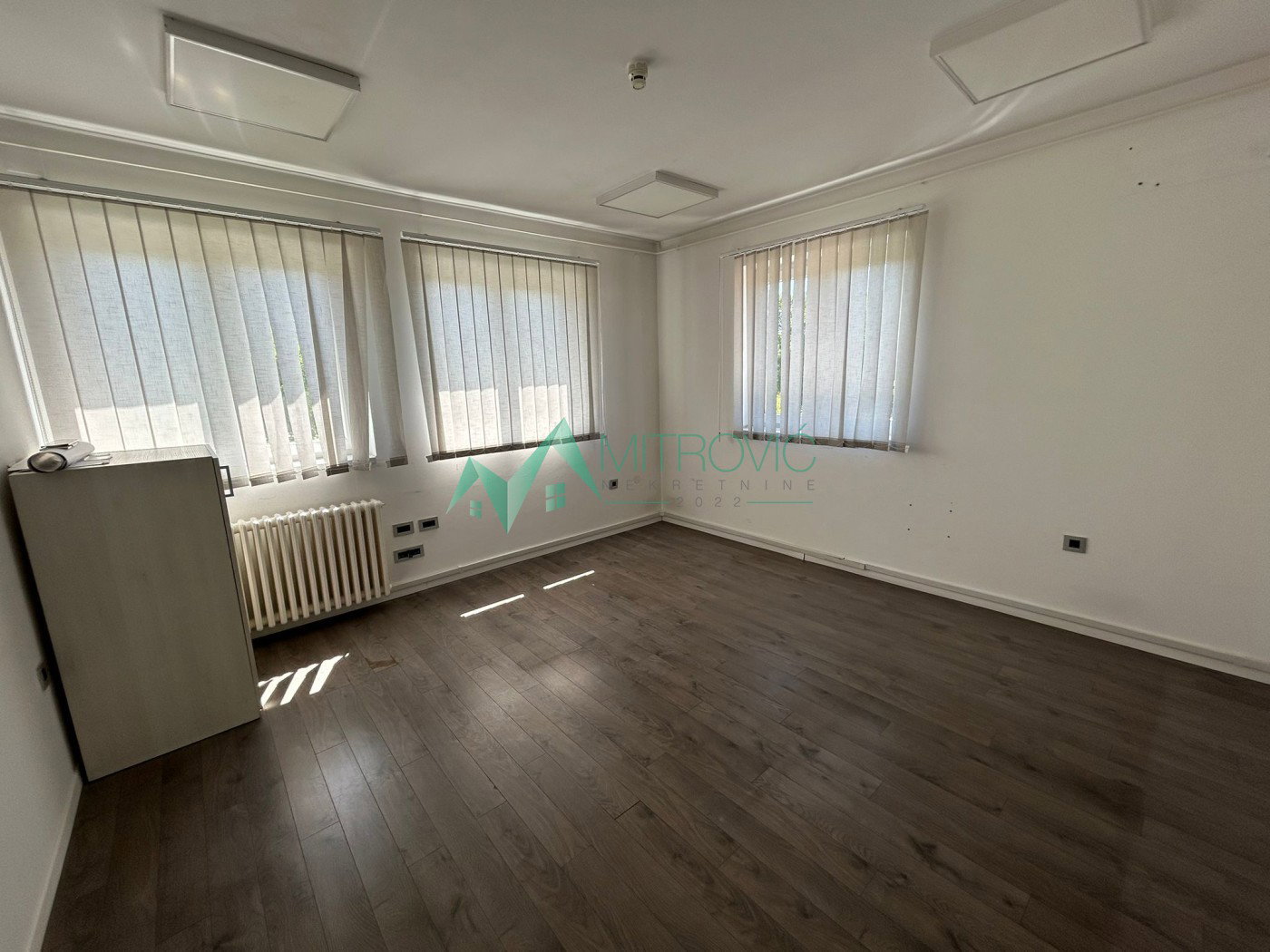 Lokal na prodaju, Novo Naselje, Novi Sad, 290m², 3.190 €