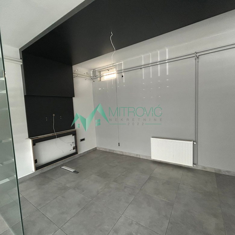 Lokal na prodaju, Novo Naselje, Novi Sad, 290m², 3.190 €