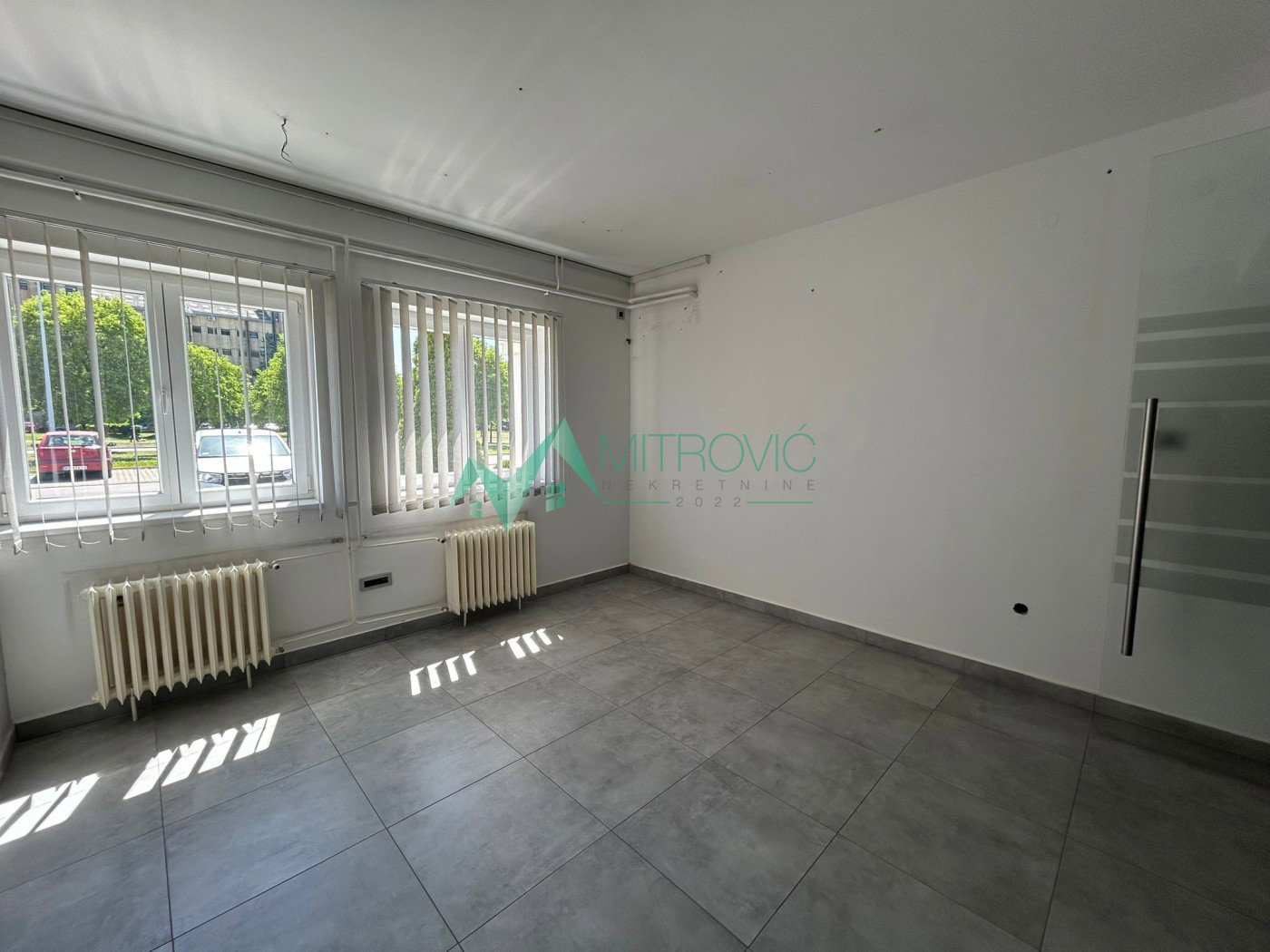 Lokal na prodaju, Novo Naselje, Novi Sad, 290m², 3.190 €