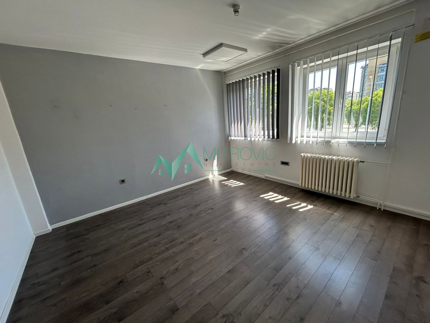 Lokal na prodaju, Novo Naselje, Novi Sad, 290m², 3.190 €