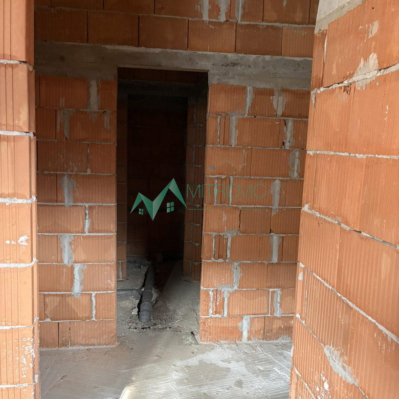 Lokal na prodaju, Petrovaradin, Novi Sad, 303m², 2.800 €