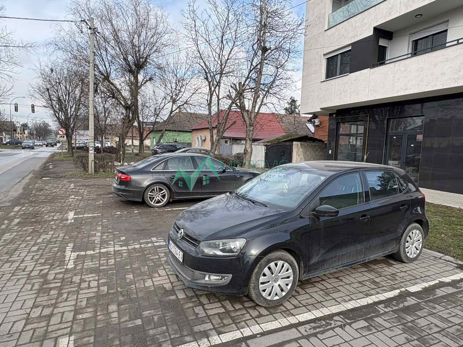 Lokal na prodaju, Petrovaradin, Novi Sad, 303m², 2.800 €