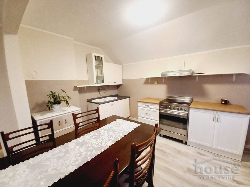 Trosoban stan za izdavanje, Petrovaradin, Novi Sad, 80m², 650 €/mes