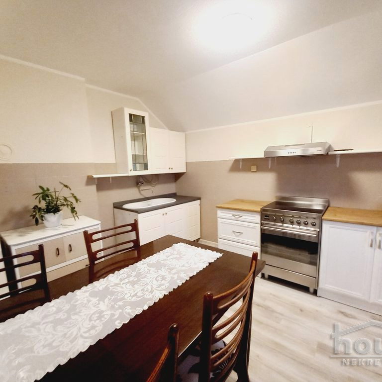 Trosoban stan za izdavanje, Petrovaradin, Novi Sad, 80m², 650 €/mes