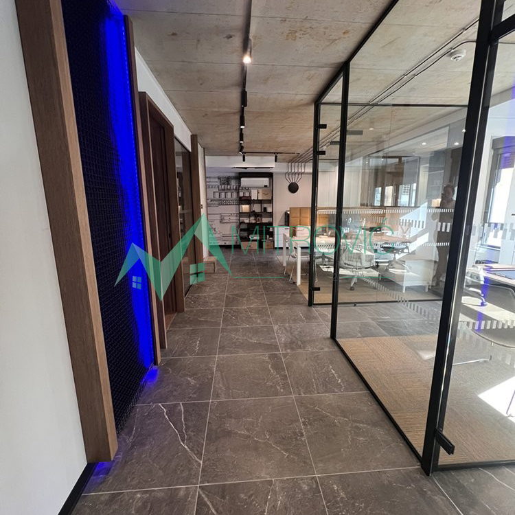 Lokal na prodaju, Podbara, Novi Sad, 121m², 2.500 €