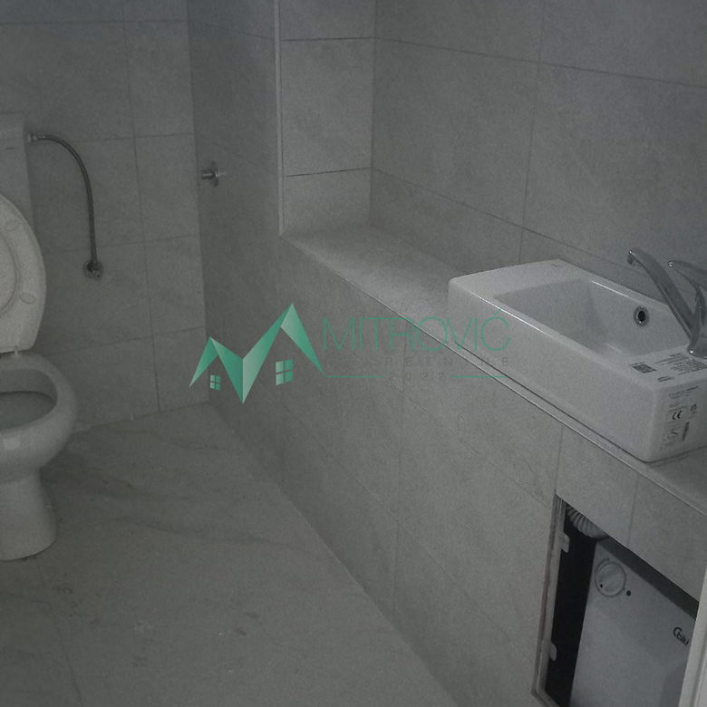 Lokal na prodaju, Podbara, Novi Sad, 421m², 4.000 €