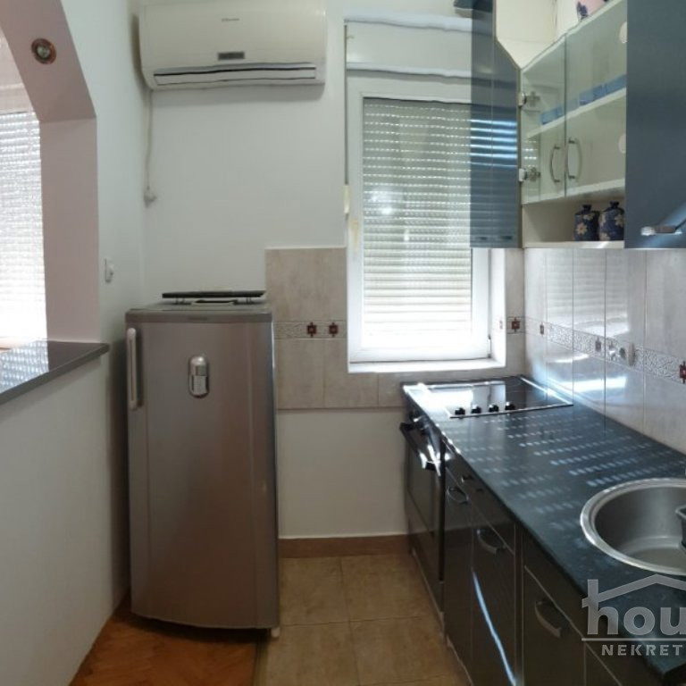 Stan Izdavanje Novi Sad  42 m2
