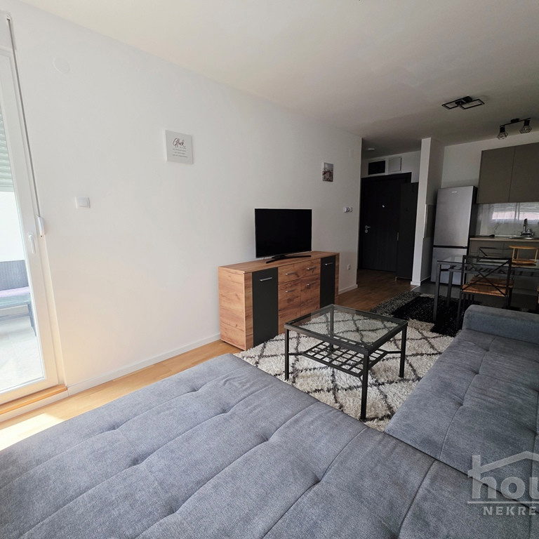 Stan Izdavanje Novi Sad  42 m2