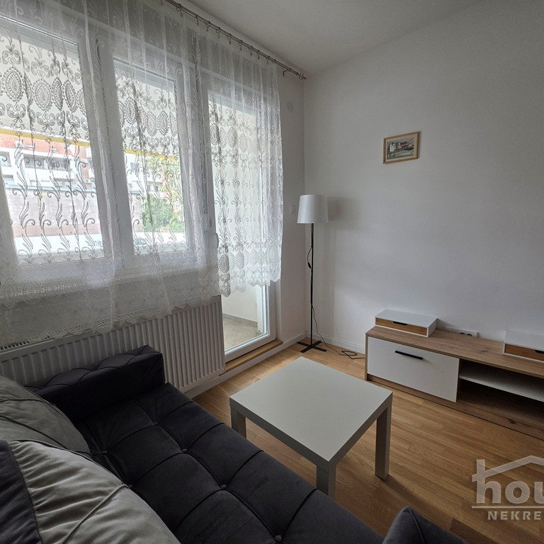 Stan Izdavanje Novi Sad  38 m2