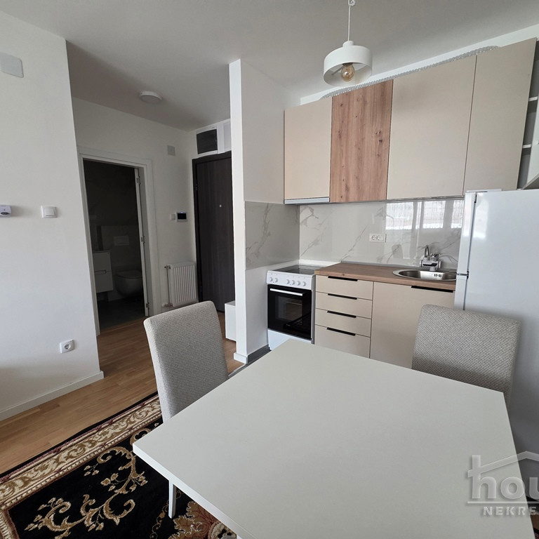 Stan Izdavanje Novi Sad  38 m2