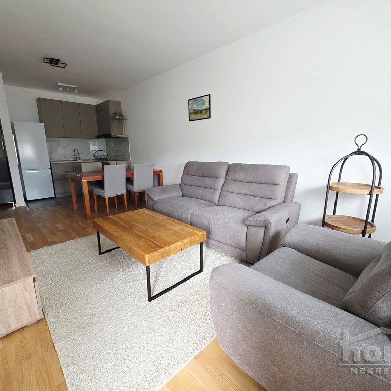 Stan Izdavanje Novi Sad  42 m2