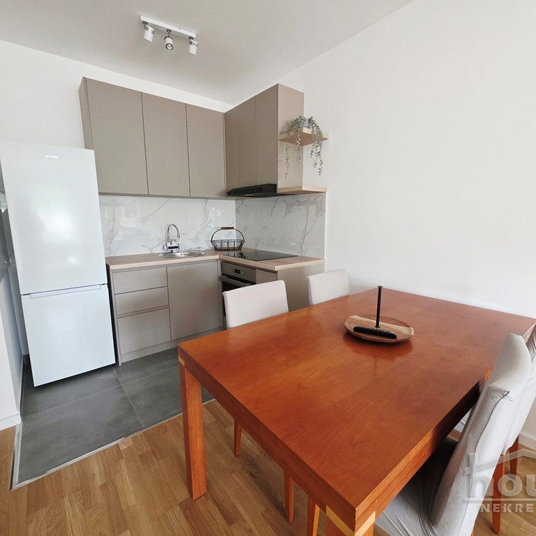 Stan Izdavanje Novi Sad  42 m2