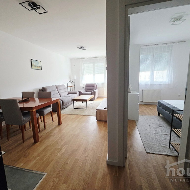 Stan Izdavanje Novi Sad  42 m2