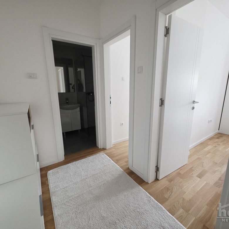 Stan Izdavanje Novi Sad  58 m2