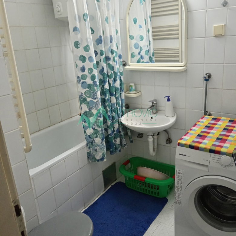 Jednosoban stan na prodaju, Sajmište, Novi Sad, 38m², 280 €