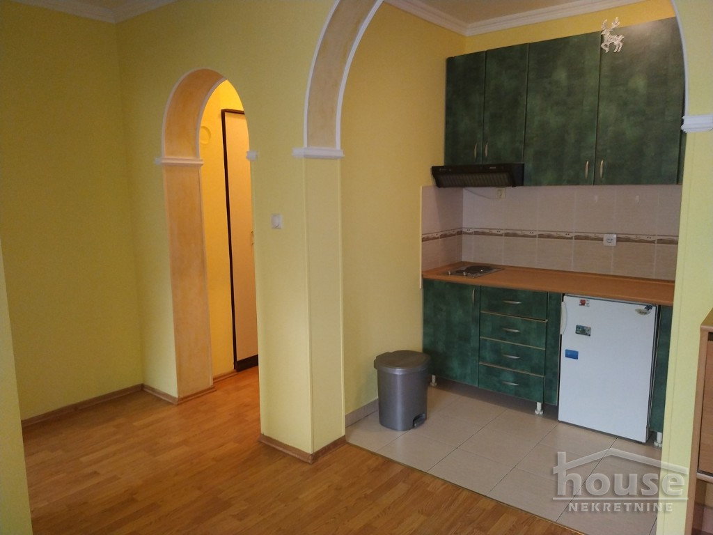 Stan Izdavanje Novi Sad  47 m2