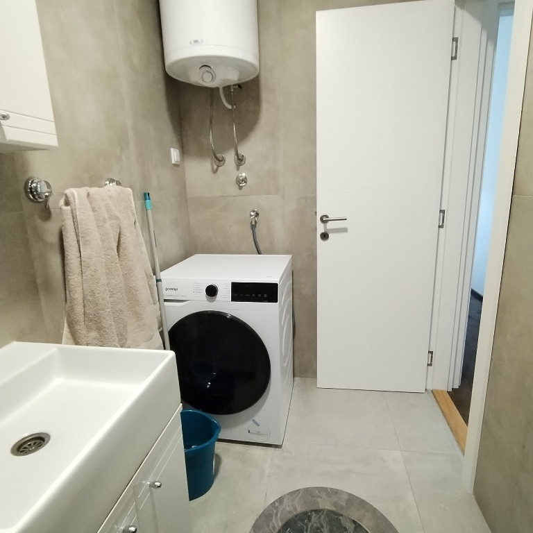 Stan Izdavanje Novi Sad  43 m2