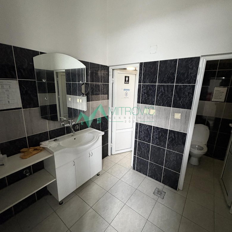 Lokal na prodaju, Sajlovo, Novi Sad, 1044m², 7.500 €