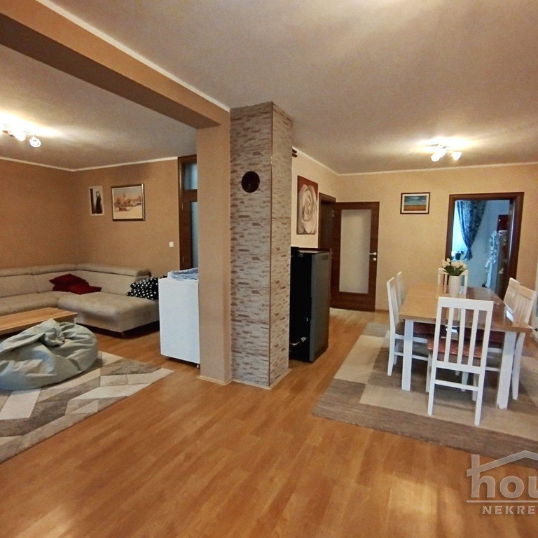 Kuća za izdavanje, Sajlovo, Novi Sad, 181m², 900 €/mes