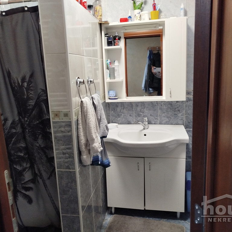 Kuća za izdavanje, Sajlovo, Novi Sad, 181m², 900 €/mes