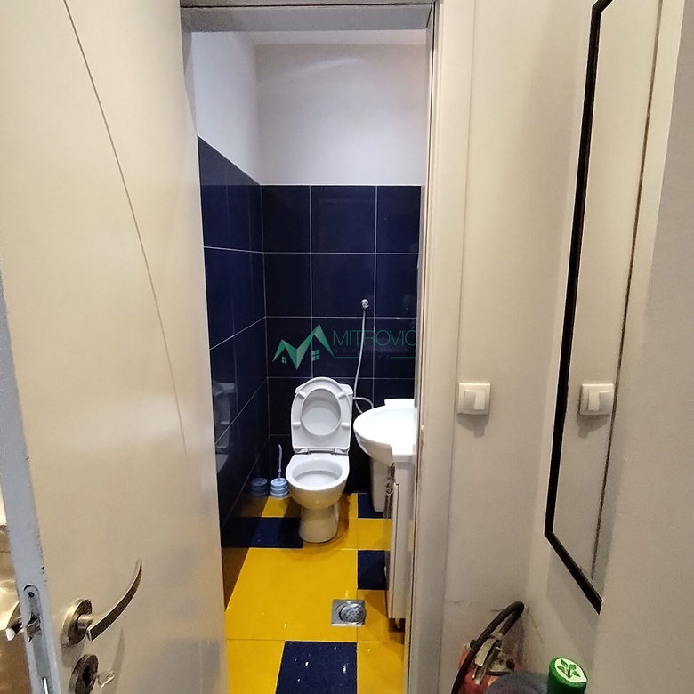 Lokal na prodaju, Socijalno, Novi Sad, 69m², 1.000 €