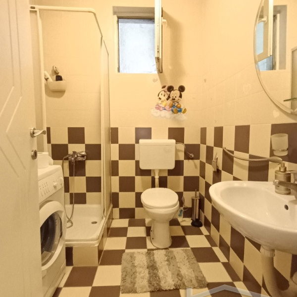 Stan Izdavanje Novi Sad  29 m2