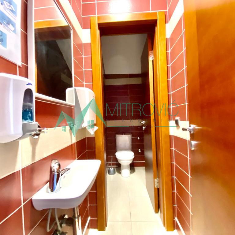 Lokal na prodaju, Spens, Novi Sad, 162m², 1.620 €