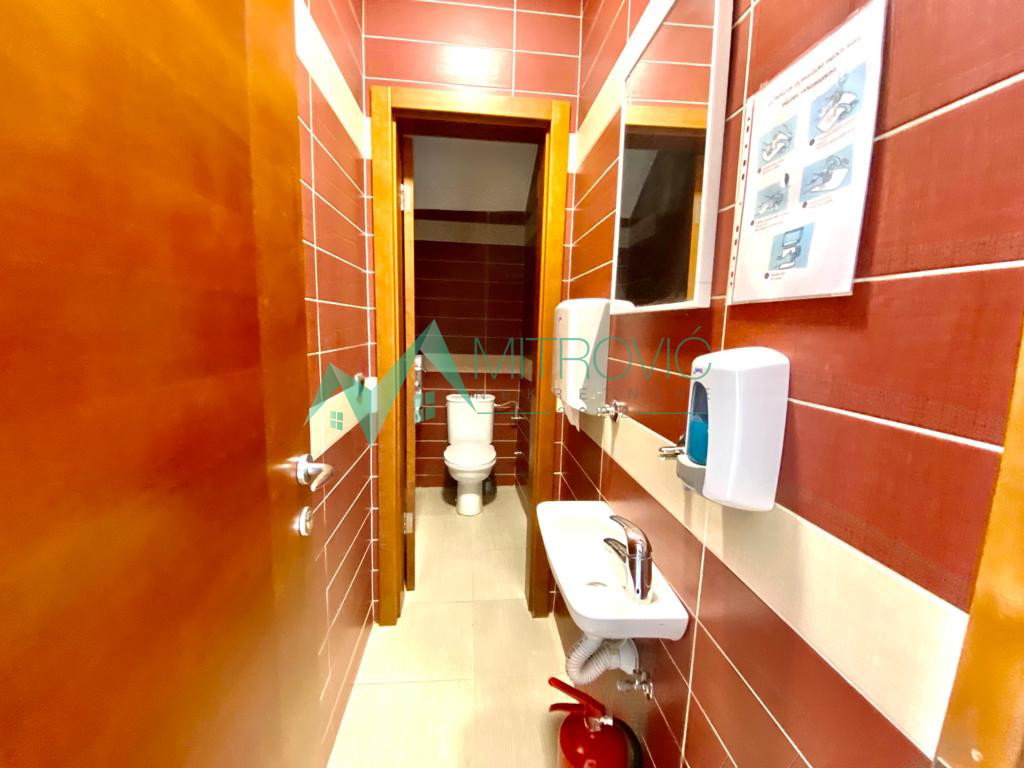 izdavanje-spens-9100606-xcn3u Lokal na prodaju, Spens, Novi Sad, 162m², 1.620 €