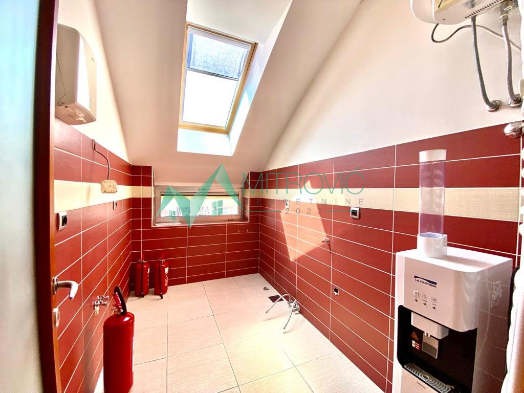 izdavanje-spens-9100702-hcmid Lokal na prodaju, Spens, Novi Sad, 182m², 1.850 €