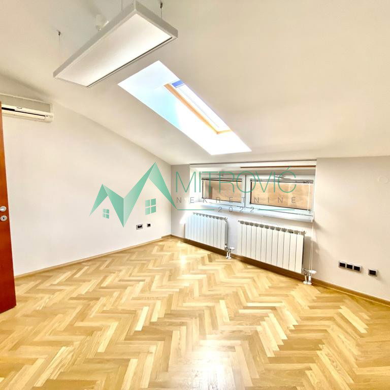 Lokal na prodaju, Spens, Novi Sad, 182m², 1.850 €