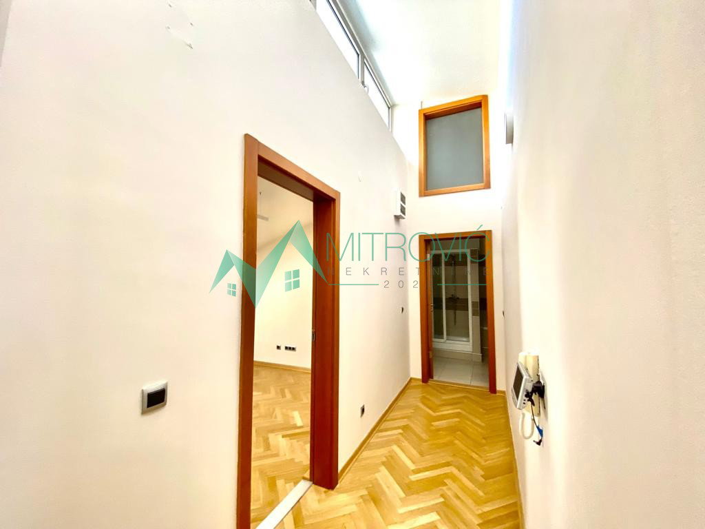 izdavanje-spens-9100702-rp1eu Lokal na prodaju, Spens, Novi Sad, 182m², 1.850 €