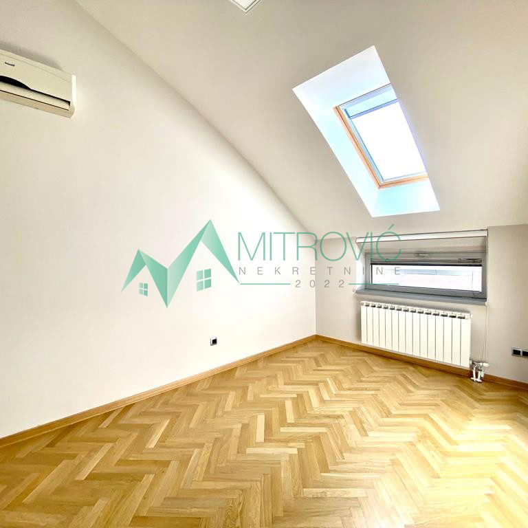 Lokal na prodaju, Spens, Novi Sad, 182m², 1.850 €