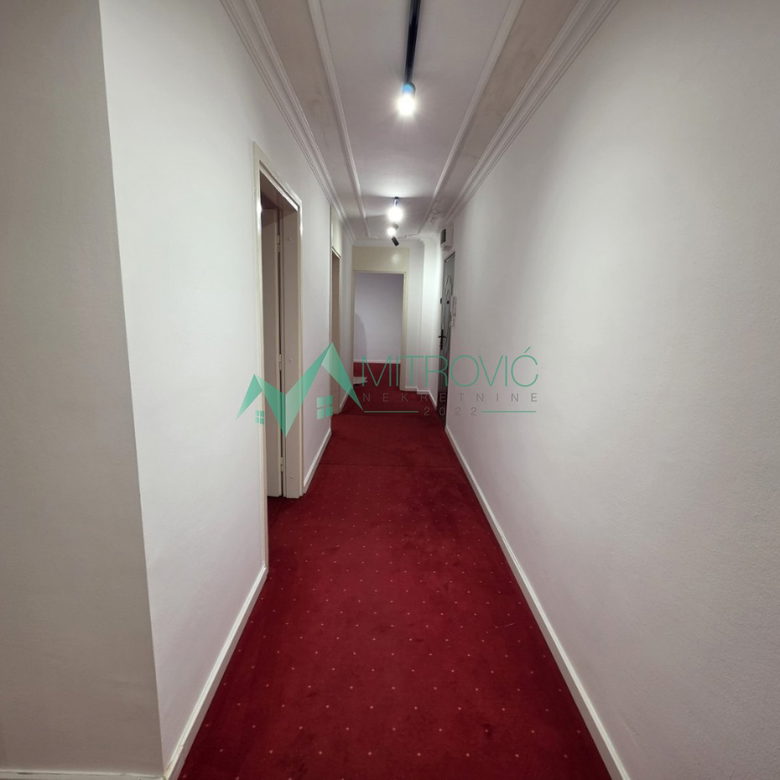 Lokal Prodaja Novi Sad  73 m2