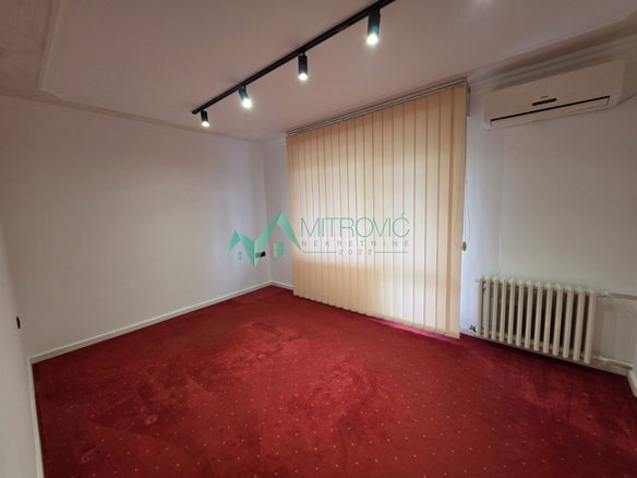Lokal Prodaja Novi Sad  73 m2