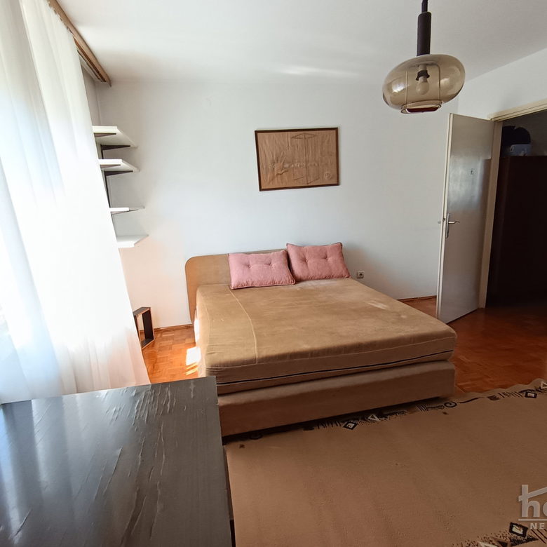 Stan Izdavanje Novi Sad  67 m2